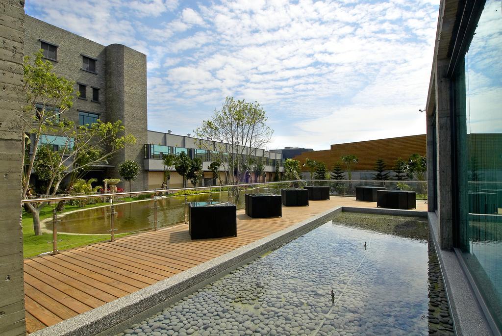 Pingtung 欧游连锁精品旅馆-屏东馆汽车旅馆 外观 照片